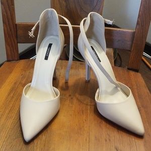 Forever 21 beige pumps